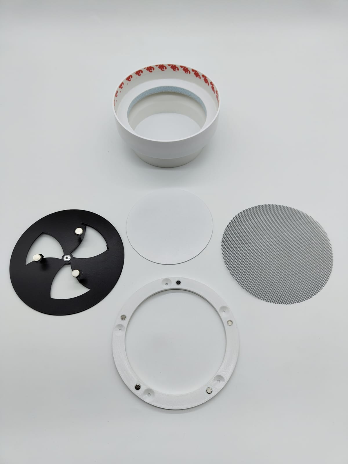 Теневой магнитный диффузор для натяжных потолков 200 мм